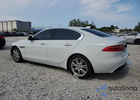 2018 Jaguar Xe Premium из США, поврежденный, VIN SAJAD4FX8JCP36576